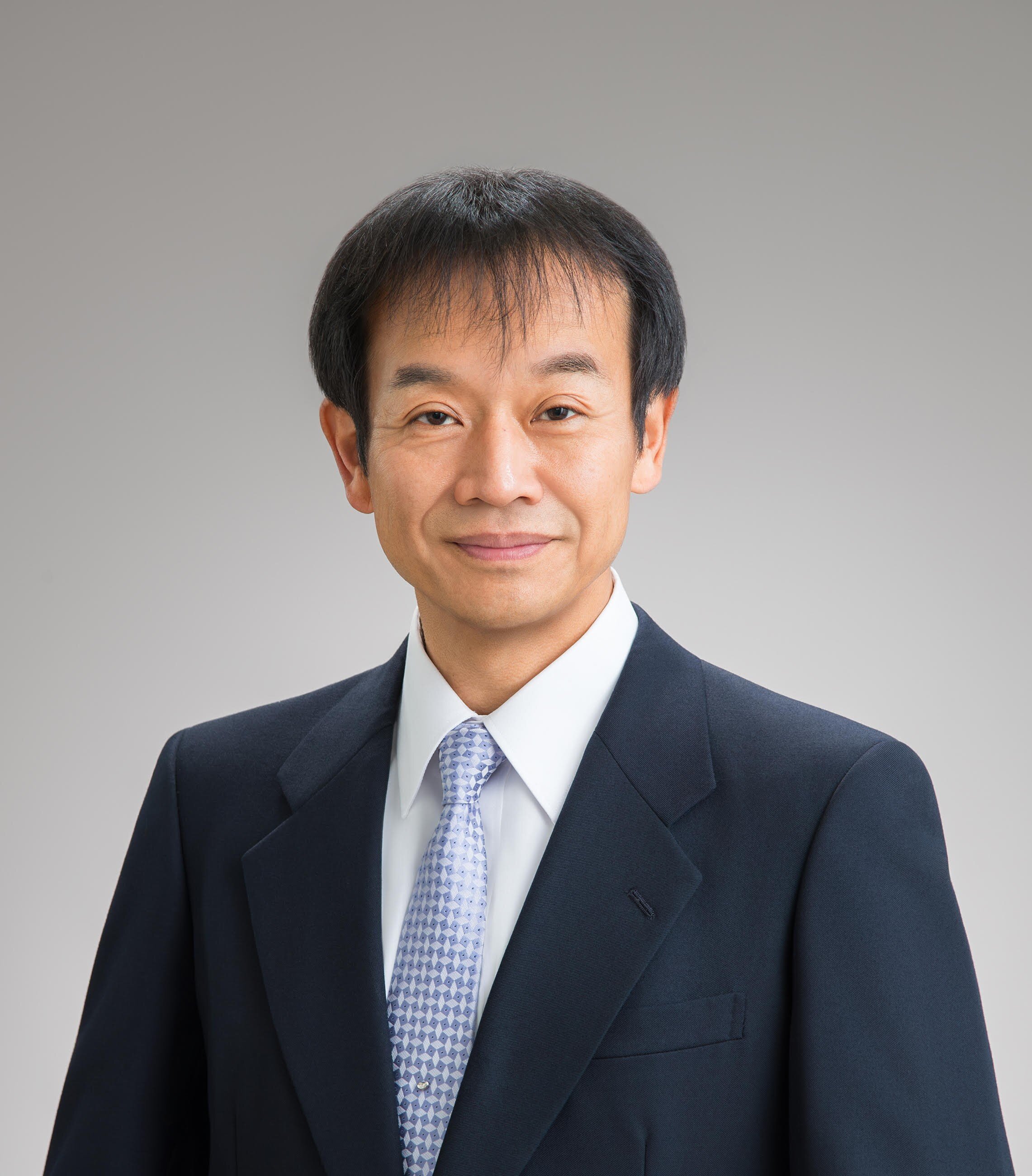 研究科長 辻　雄
　写真