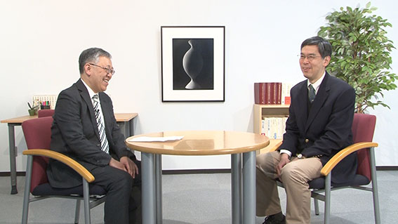 中村 周 氏