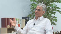 Nessim Sibony 氏(University of Paris-Sud)